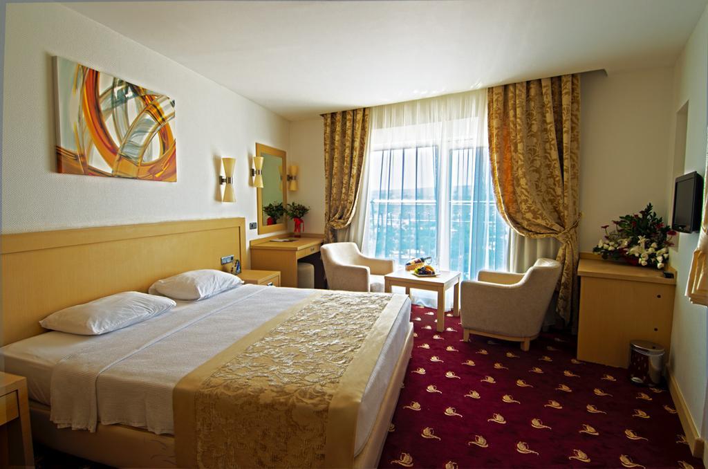 Lamos Resort Hotel & Convention Center Kumkuyu Exteriér fotografie